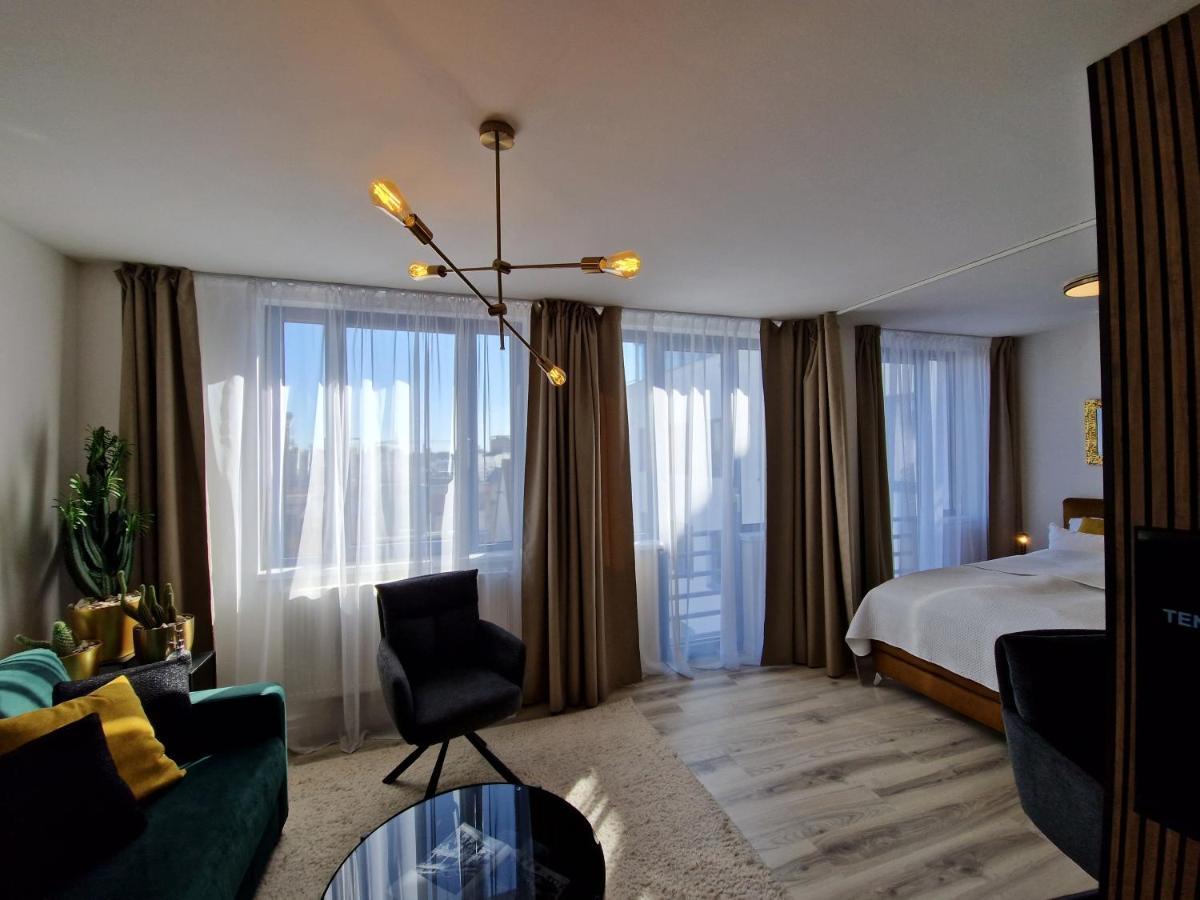 7Thheaven Centre Suite Free Parking In The Building Bratislava Exterior foto