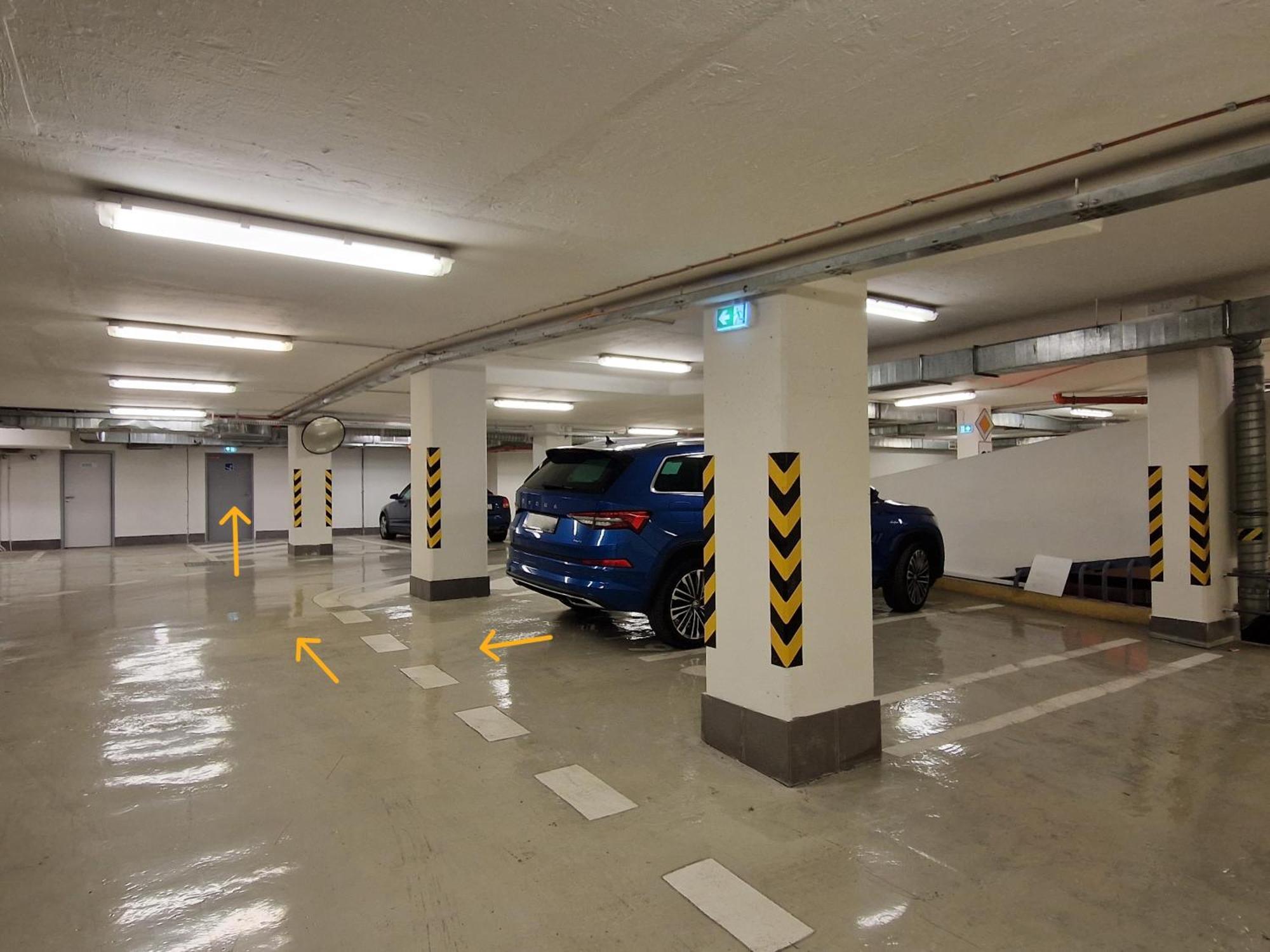7Thheaven Centre Suite Free Parking In The Building Bratislava Exterior foto